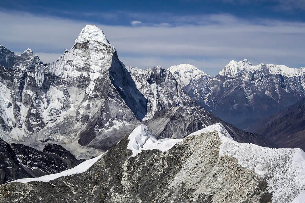 Everest Chola High Pass